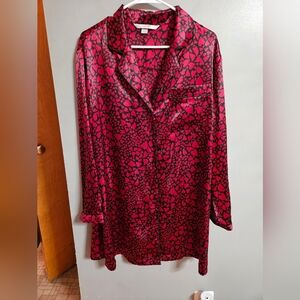🎆2/$20 EUC CACIQUE Red and Black Heart Pajama Top